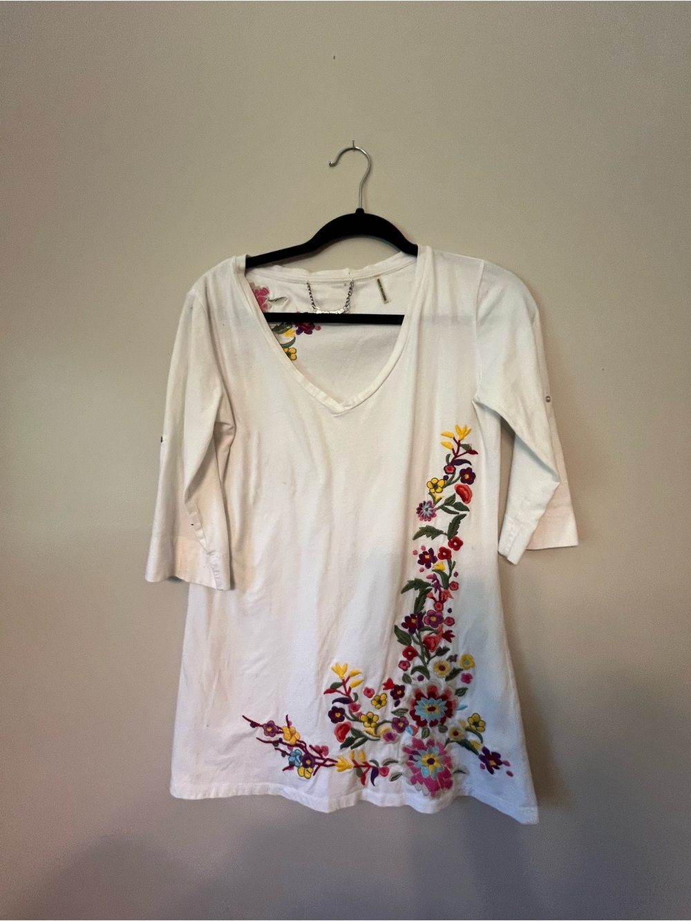 Women's White V-Neck Tunic with Floral Embroidery